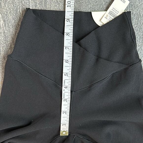 NWT Aerie Offline High-rise Crossover waist Waffle knit Leggings Black XS Short - Picture 6 of 14
